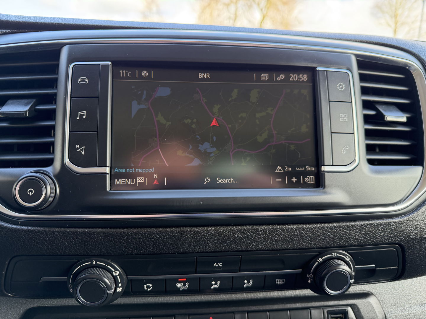 Toyota ProAce Shuttle 2.0 D-4D automaat Navigator Medium L3H1 / 9 persoons / euro 6 diesel / bpm vrij / vaste prijs rijklaar € 19.950 incl btw / inclusief een nieuwe distributie riem / isofix !