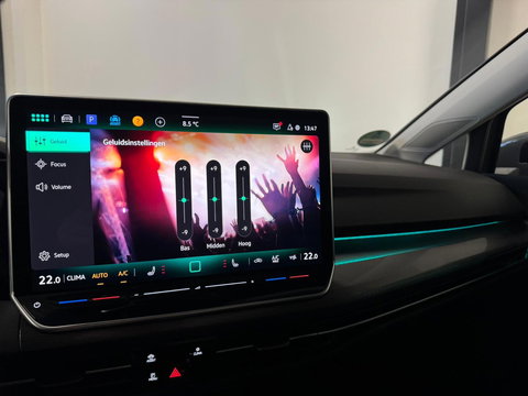 Volkswagen Golf 1.5 eTSI Life PANO 360' SFEER'