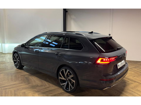 Volkswagen Golf 1.5 eTSI Life PANO 360' SFEER'