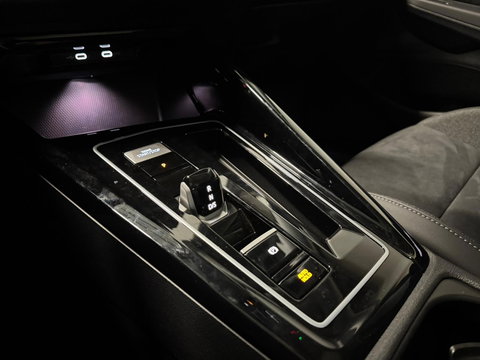 Volkswagen Golf 1.5 eTSI Life PANO 360' SFEER'