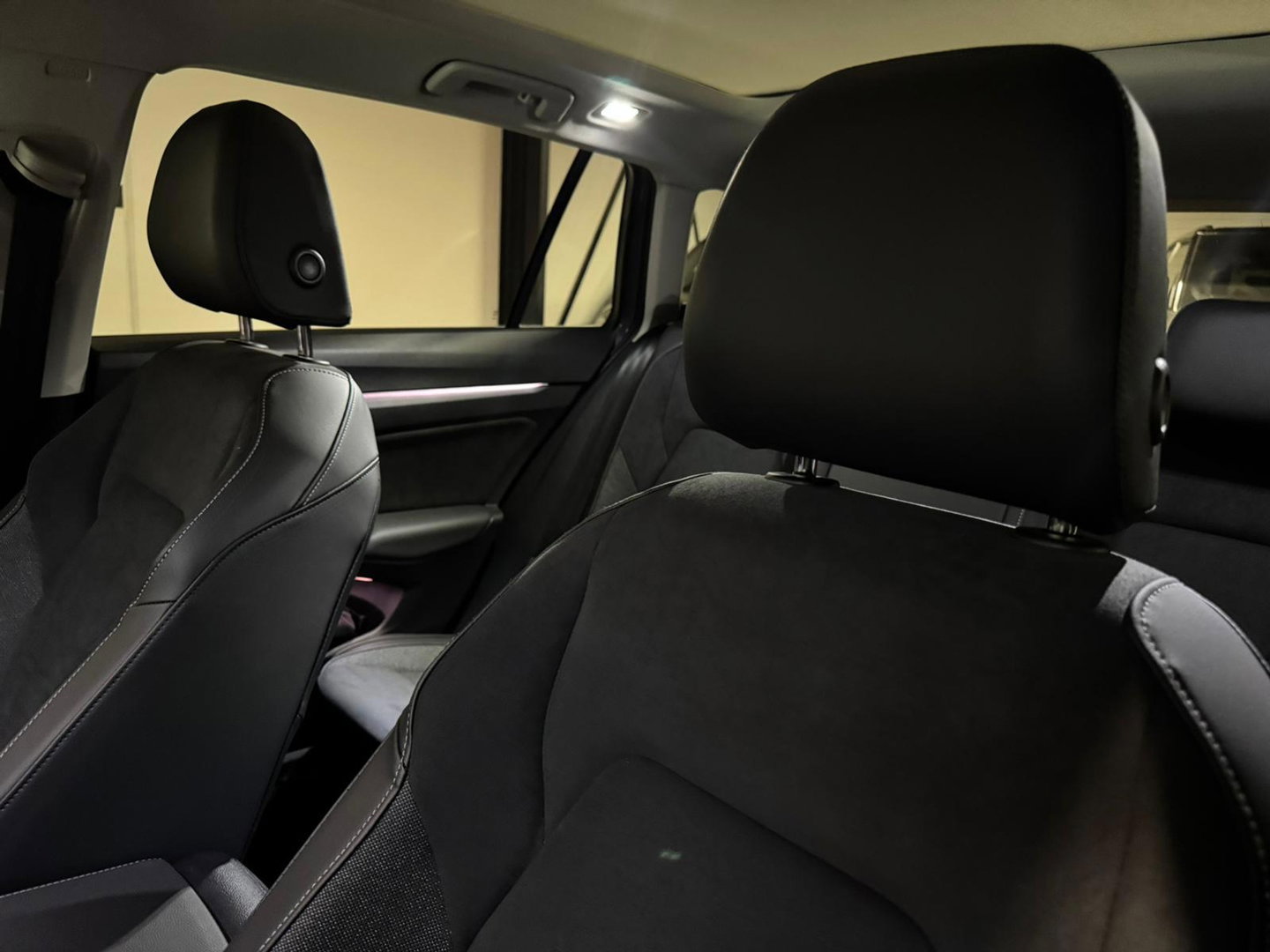 Volkswagen Golf 1.5 eTSI Life PANO 360' SFEER'