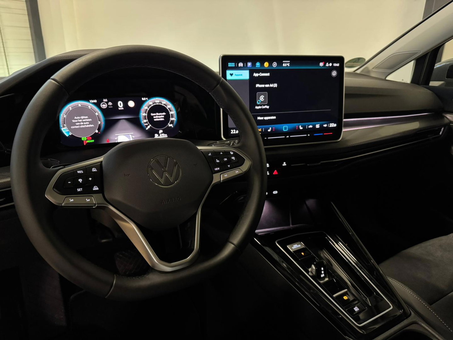 Volkswagen Golf 1.5 eTSI Life PANO 360' SFEER'