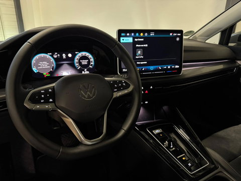 Volkswagen Golf 1.5 eTSI Life PANO 360' SFEER'