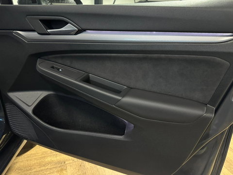 Volkswagen Golf 1.5 eTSI Life PANO 360' SFEER'