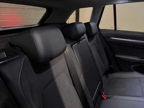 Volkswagen Golf 1.5 eTSI Life PANO 360' SFEER'