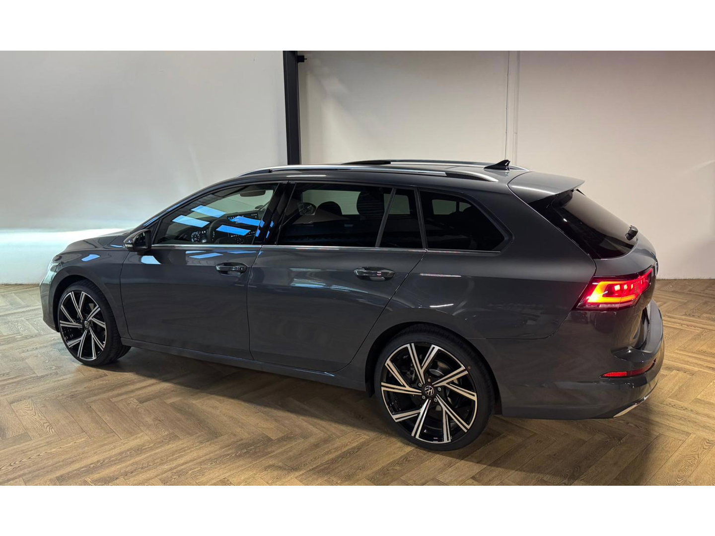 Volkswagen Golf 1.5 eTSI Life PANO 360' SFEER'