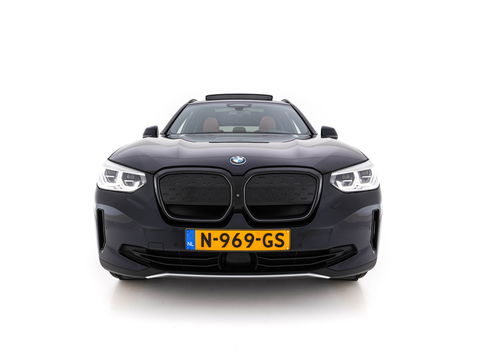 BMW iX3 High Executive 80 kWh [ 3-Fase-11kW ] {SOH-96%} (INCL-BTW) Aut. *PANO | LEATHER | HARMAN/KARDON | FULL-LED | BLINDSPOT | MEMORY-PACK | DIGI-COCKPIT | HEATED-SPORTSEATS | KEYLESS | TOPVIEW | DAB+ | NAVI-FULLMAP | HEAD-UP | PRIVACY-GLASS |