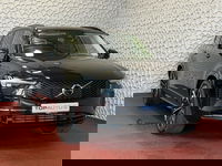 Volvo XC90 - 2.0 T8 456 PK 12/25 Bowers & Wilkins LUCHTVERING 12/25 AWD 7P ULTRA DARK SCHUIFDAK ELEK.TREKHAAK SCHUIFDAK 21''LMV STOEL/STUUR.VERW PANORAMA STANDKACHEL HEADUP PHEV ✅Top Auto's Wijchen✅ 170 Nieuwe en bijna nieuwe Auto's met : Benzine /  PHEV / Plug in hyb