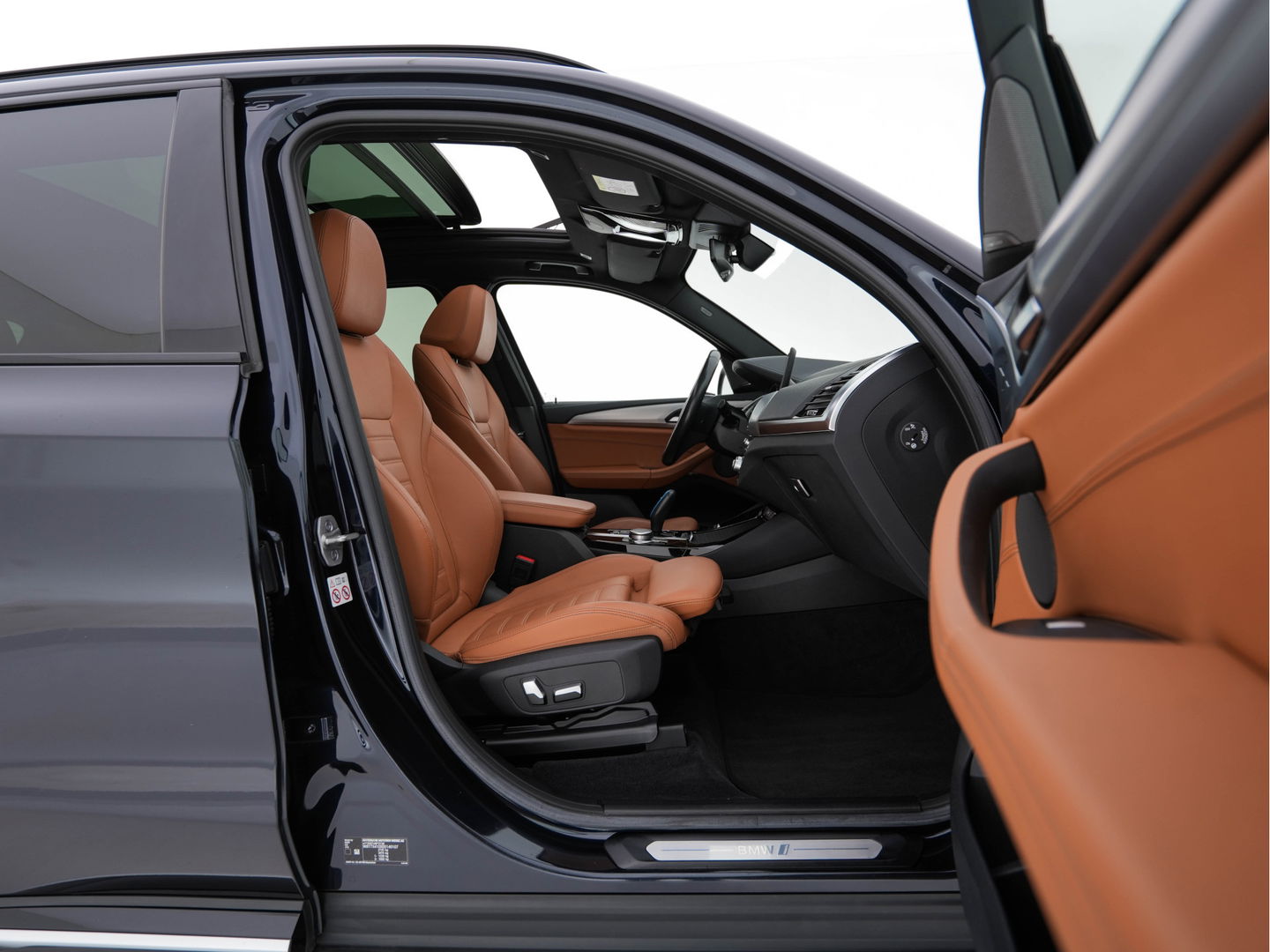 BMW iX3 High Executive 80 kWh [ 3-Fase-11kW ] {SOH-96%} (INCL-BTW) Aut. *PANO | LEATHER | HARMAN/KARDON | FULL-LED | BLINDSPOT | MEMORY-PACK | DIGI-COCKPIT | HEATED-SPORTSEATS | KEYLESS | TOPVIEW | DAB+ | NAVI-FULLMAP | HEAD-UP | PRIVACY-GLASS |