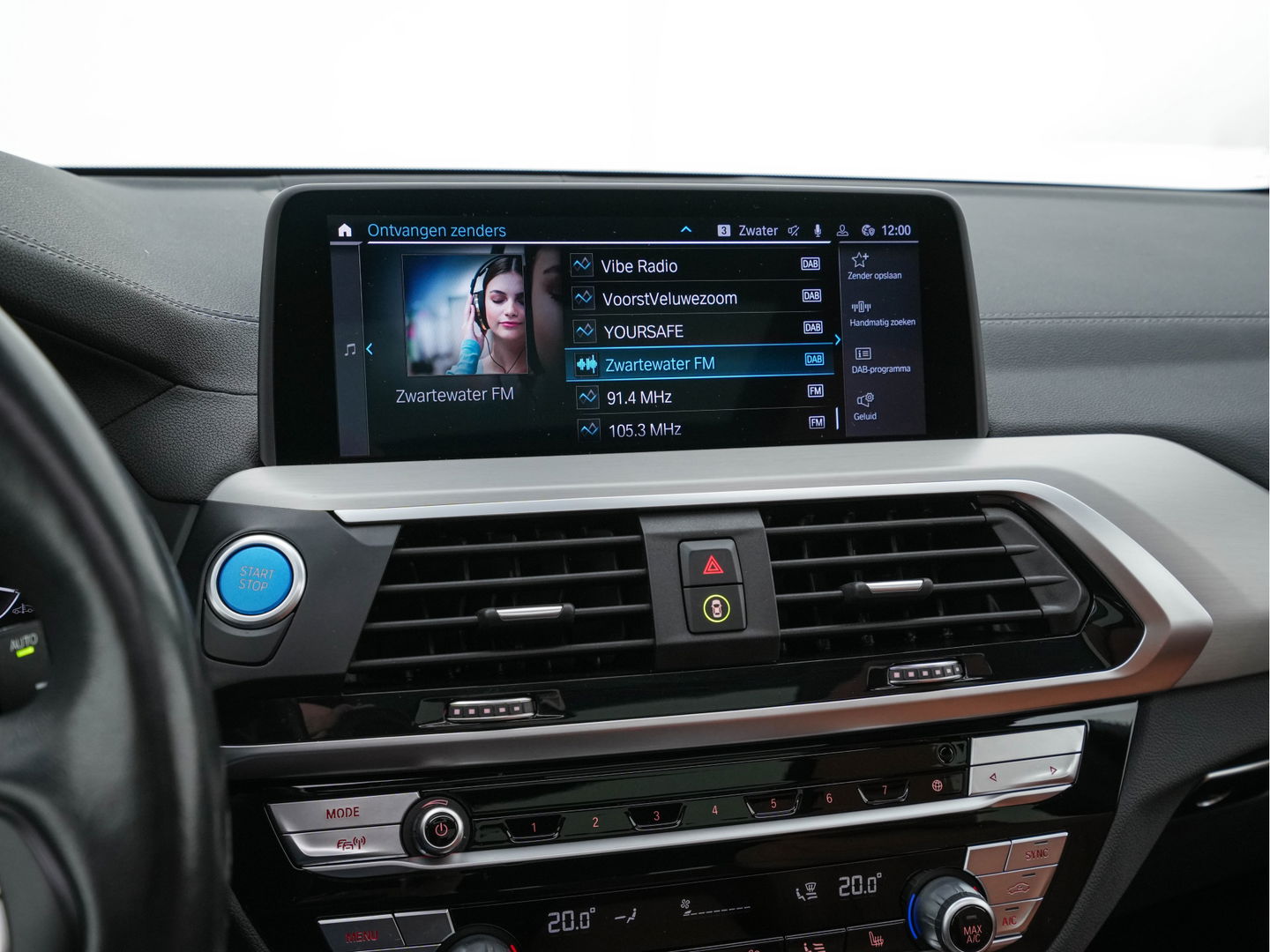 BMW iX3 High Executive 80 kWh [ 3-Fase-11kW ] {SOH-96%} (INCL-BTW) Aut. *PANO | LEATHER | HARMAN/KARDON | FULL-LED | BLINDSPOT | MEMORY-PACK | DIGI-COCKPIT | HEATED-SPORTSEATS | KEYLESS | TOPVIEW | DAB+ | NAVI-FULLMAP | HEAD-UP | PRIVACY-GLASS |