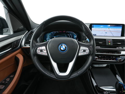 BMW iX3 High Executive 80 kWh [ 3-Fase-11kW ] {SOH-96%} (INCL-BTW) Aut. *PANO | LEATHER | HARMAN/KARDON | FULL-LED | BLINDSPOT | MEMORY-PACK | DIGI-COCKPIT | HEATED-SPORTSEATS | KEYLESS | TOPVIEW | DAB+ | NAVI-FULLMAP | HEAD-UP | PRIVACY-GLASS |