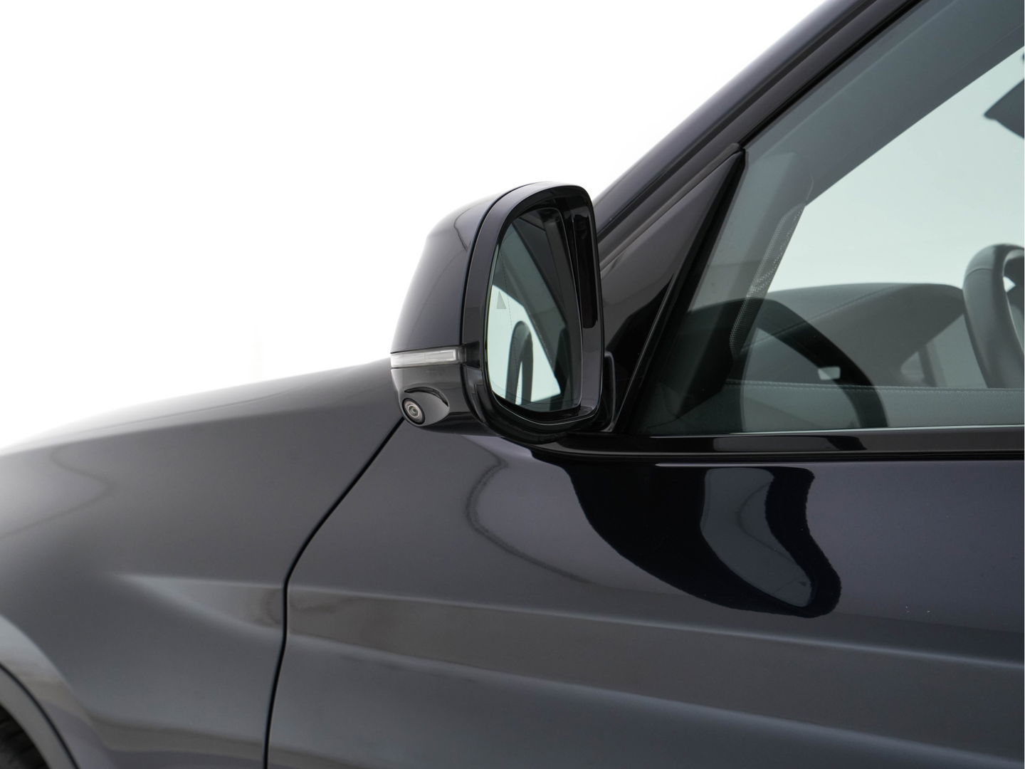 BMW iX3 High Executive 80 kWh [ 3-Fase-11kW ] {SOH-96%} (INCL-BTW) Aut. *PANO | LEATHER | HARMAN/KARDON | FULL-LED | BLINDSPOT | MEMORY-PACK | DIGI-COCKPIT | HEATED-SPORTSEATS | KEYLESS | TOPVIEW | DAB+ | NAVI-FULLMAP | HEAD-UP | PRIVACY-GLASS |