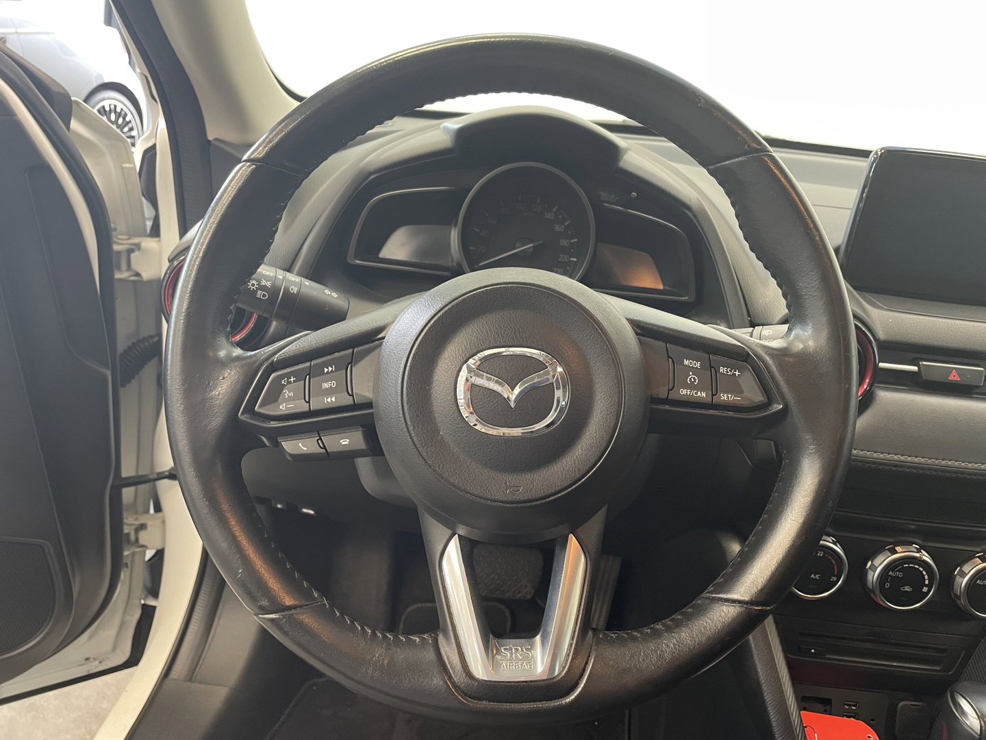 Mazda CX-3 2.0 SkyActiv-G 120 SkyLease+ Automaat Cruise control Climate control 16LMV !! 2e Pinksterdag geopend van 12:00 tot 17:00u !!