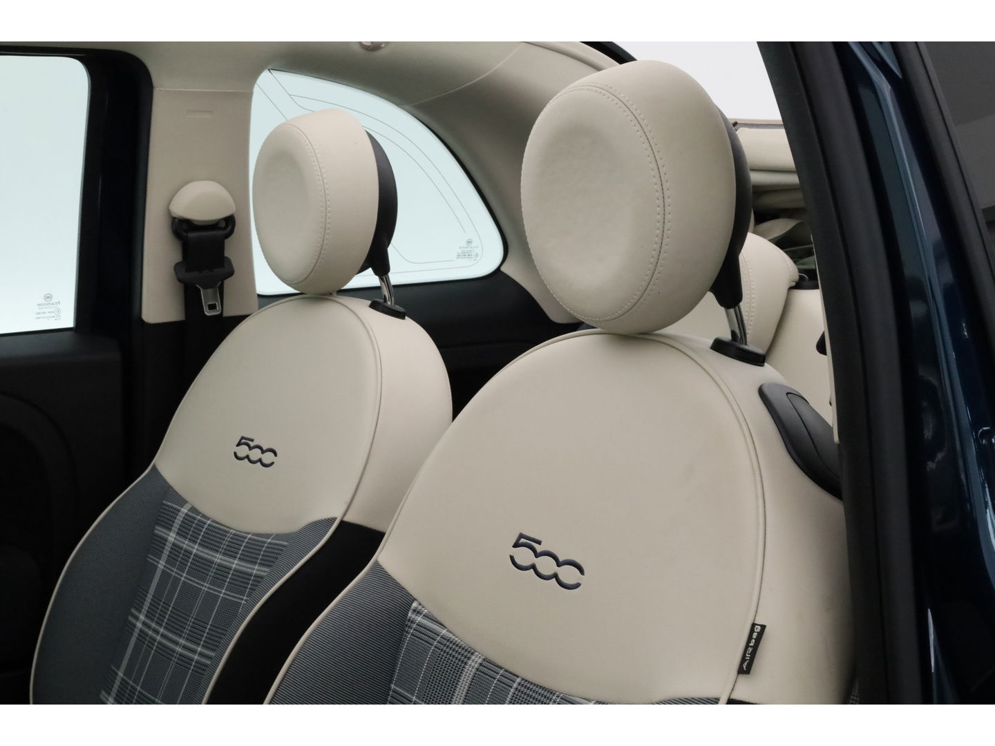 Fiat 500C 1.2 Lounge | Apple CarPlay & Android Aut0 | Clima | 16'' | Cruise Ctrl |