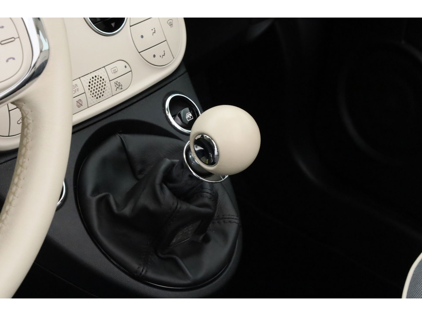 Fiat 500C 1.2 Lounge | Apple CarPlay & Android Aut0 | Clima | 16'' | Cruise Ctrl |