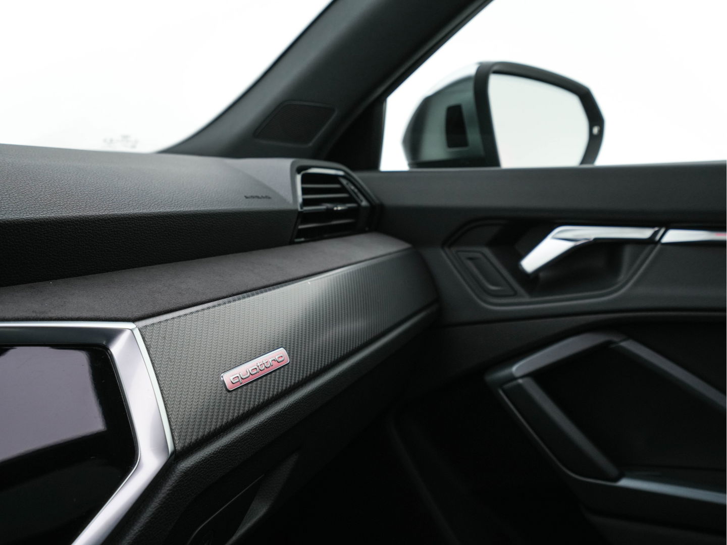 Audi RS Q3 Sportback TFSI Quattro Aut. *PANO | LEATHER | FULL-LED | ADAPTIVE-CRUISE | BANG&OLUFSEN | TOPVIEW | HEATED-SPORTSEATS | DIGI-COCKPIT | PRIVACYGLASS | SHIFTPADDLES | AMBIENTLIGHT | ECC | PDC | 21''ALU*