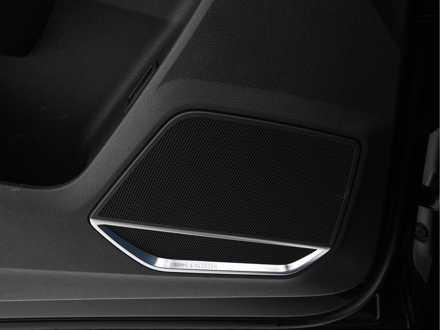 Audi RS Q3 Sportback TFSI Quattro Aut. *PANO | LEATHER | FULL-LED | ADAPTIVE-CRUISE | BANG&OLUFSEN | TOPVIEW | HEATED-SPORTSEATS | DIGI-COCKPIT | PRIVACYGLASS | SHIFTPADDLES | AMBIENTLIGHT | ECC | PDC | 21''ALU*