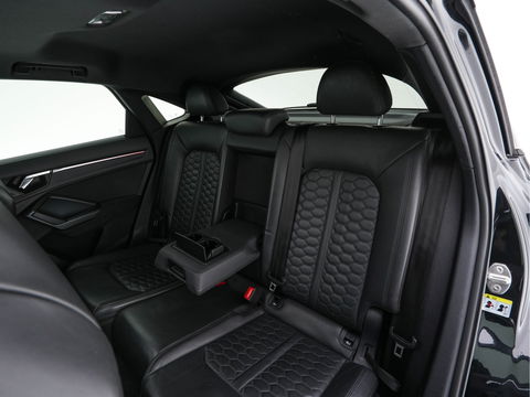 Audi RS Q3 Sportback TFSI Quattro Aut. *PANO | LEATHER | FULL-LED | ADAPTIVE-CRUISE | BANG&OLUFSEN | TOPVIEW | HEATED-SPORTSEATS | DIGI-COCKPIT | PRIVACYGLASS | SHIFTPADDLES | AMBIENTLIGHT | ECC | PDC | 21''ALU*