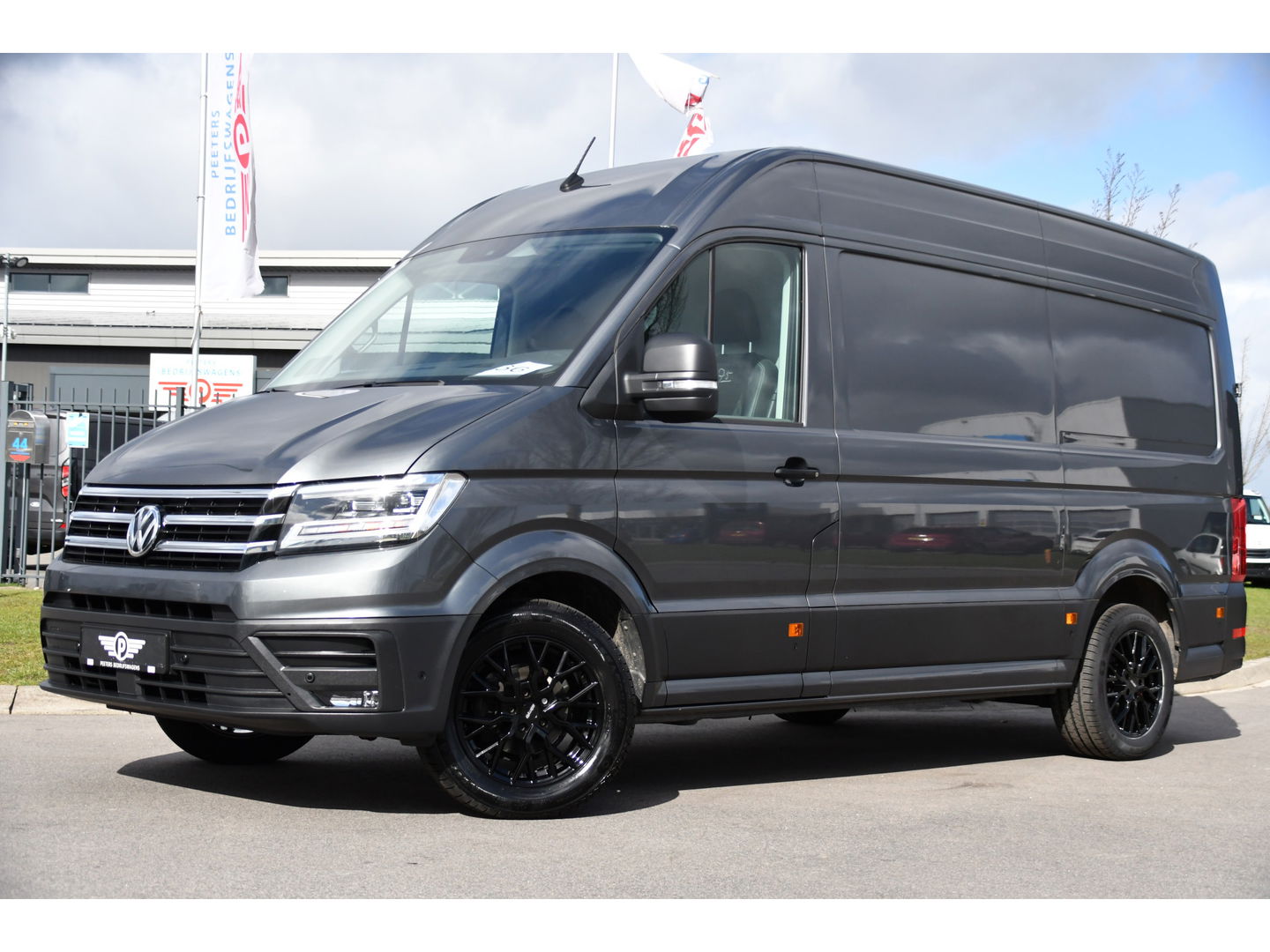 Volkswagen Crafter 35 2.0 TDI L3H3 Highline 75 Edition Adaptieve Cruise, Camera, Carplay, 177pk, LED, Leder, Stuurverwarming, Automaat, Uniek!