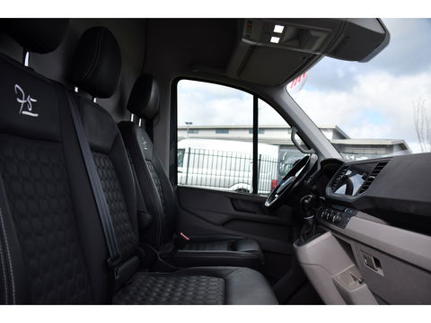 Volkswagen Crafter 35 2.0 TDI L3H3 Highline 75 Edition Adaptieve Cruise, Camera, Carplay, 177pk, LED, Leder, Stuurverwarming, Automaat, Uniek!