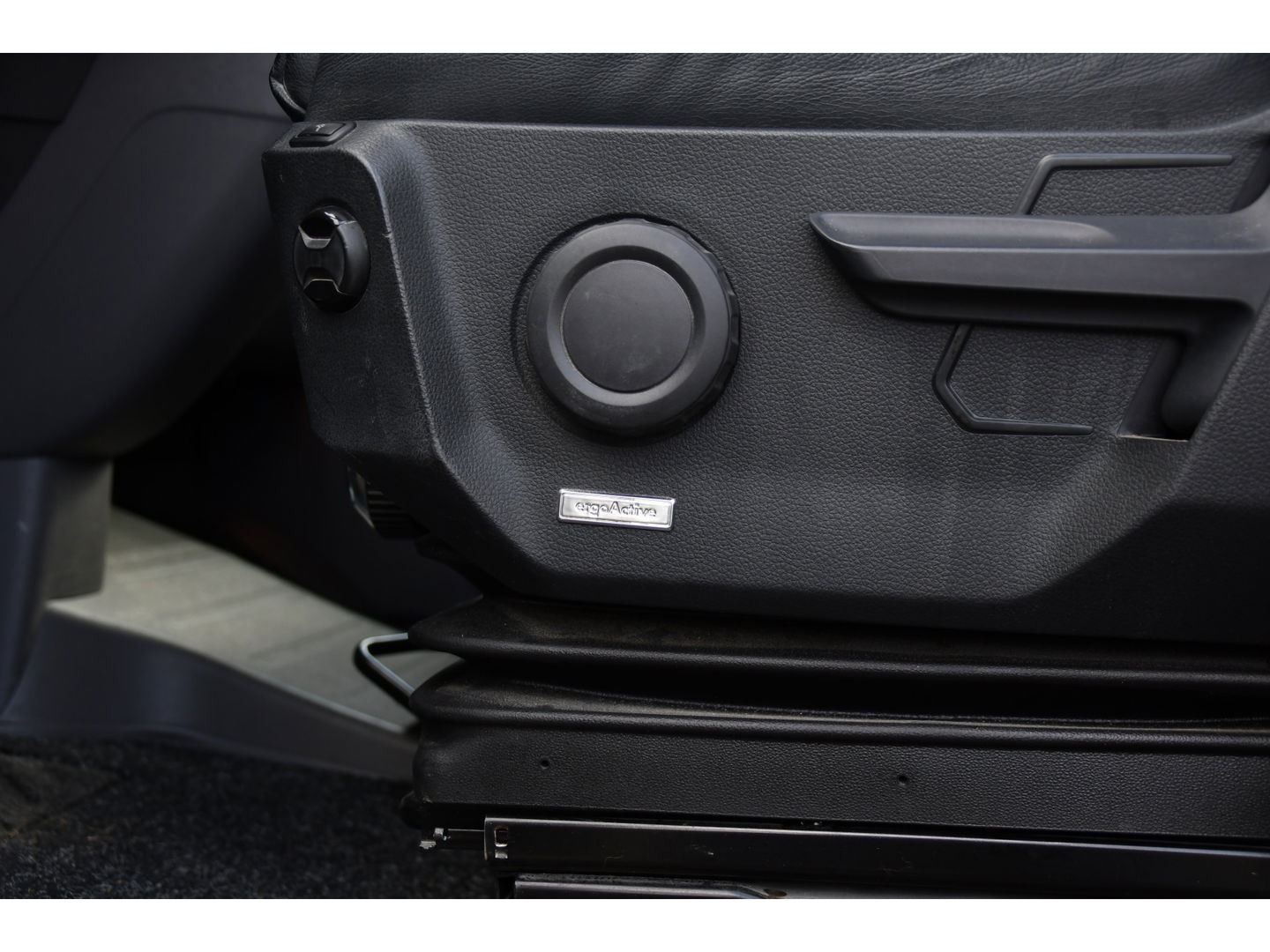 Volkswagen Crafter 35 2.0 TDI L3H3 Highline 75 Edition Adaptieve Cruise, Camera, Carplay, 177pk, LED, Leder, Stuurverwarming, Automaat, Uniek!