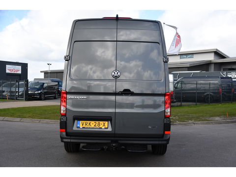 Volkswagen Crafter 35 2.0 TDI L3H3 Highline 75 Edition Adaptieve Cruise, Camera, Carplay, 177pk, LED, Leder, Stuurverwarming, Automaat, Uniek!