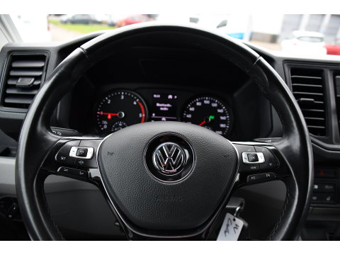 Volkswagen Crafter 35 2.0 TDI L3H2 Highline PB Edition Adaptieve Cruise, Camera, Carplay, Clima, LED, Stoelverwarming, Multimedia, Sensoren, Uniek!
