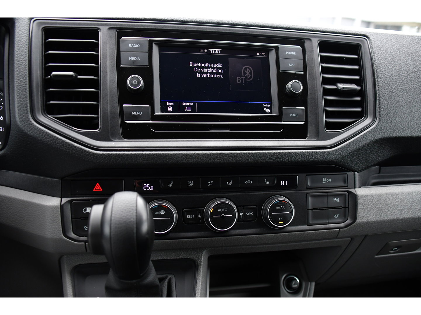 Volkswagen Crafter 35 2.0 TDI L3H2 Highline PB Edition Adaptieve Cruise, Camera, Carplay, Clima, LED, Stoelverwarming, Multimedia, Sensoren, Uniek!