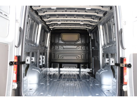 Volkswagen Crafter 35 2.0 TDI L3H2 Highline PB Edition Adaptieve Cruise, Camera, Carplay, Clima, LED, Stoelverwarming, Multimedia, Sensoren, Uniek!