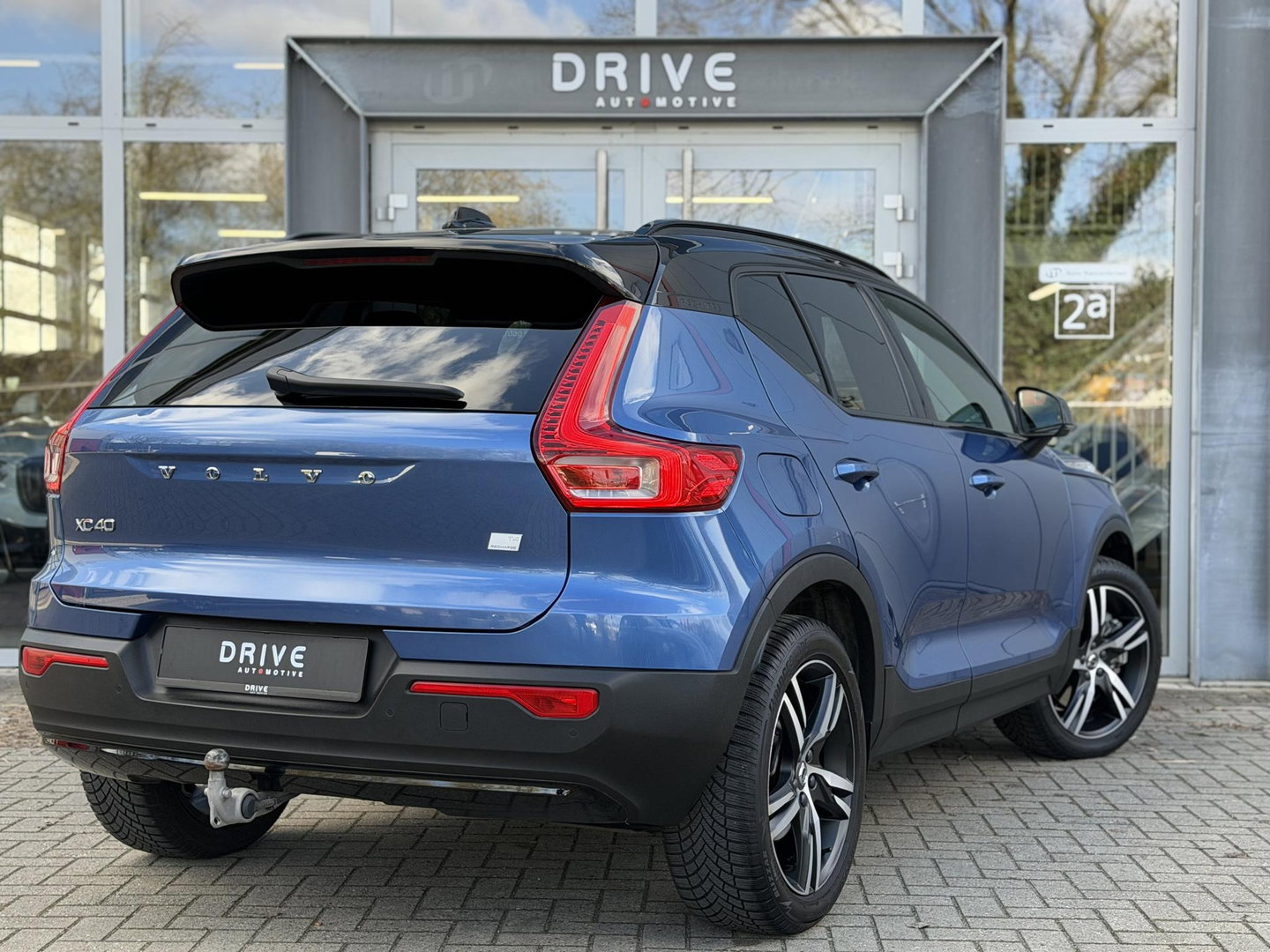Volvo XC40 1.5 T4 Recharge R-Design |Cam|Led|Winterpakket|Trekhaak