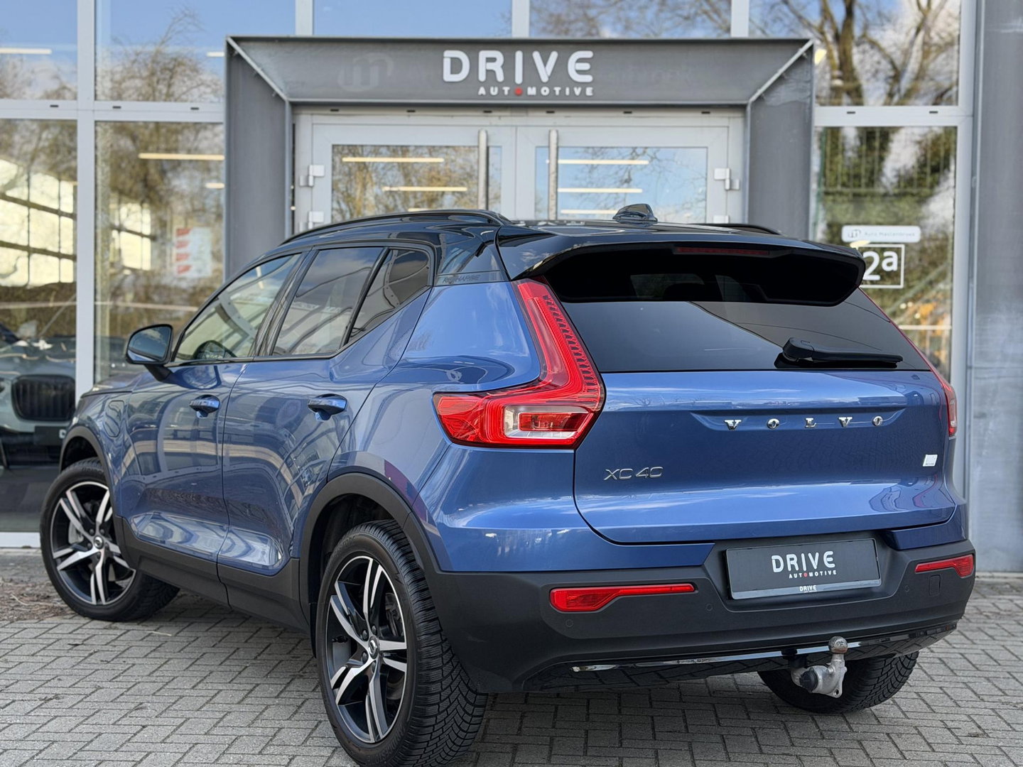 Volvo XC40 1.5 T4 Recharge R-Design |Cam|Led|Winterpakket|Trekhaak