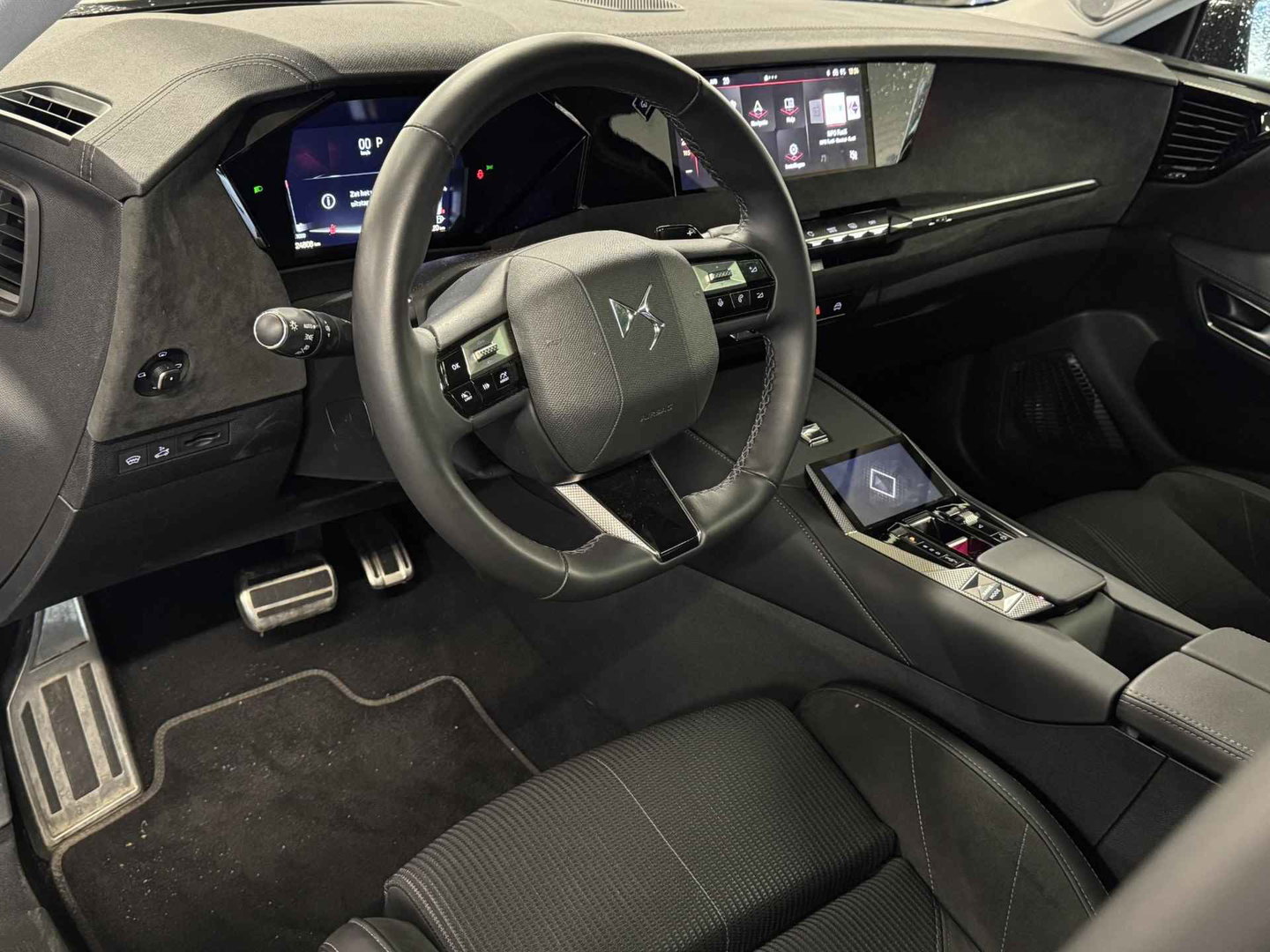 DS DS 4 1.2 PureTech ETOILE ,BOEKJES,NATIONALE AUTOPAS EN ONDERHOUDSHISTORIE