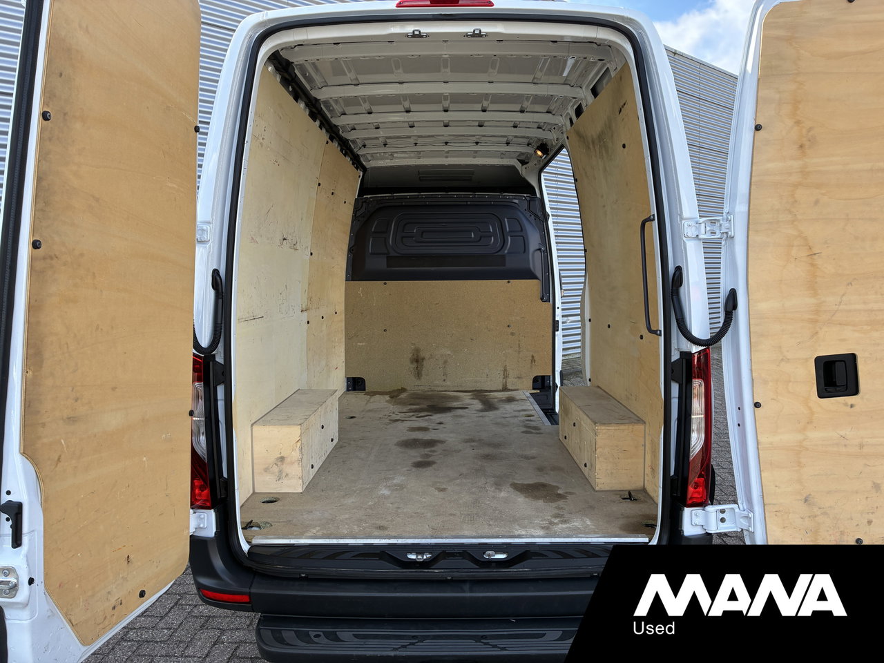 Mercedes-Benz Sprinter