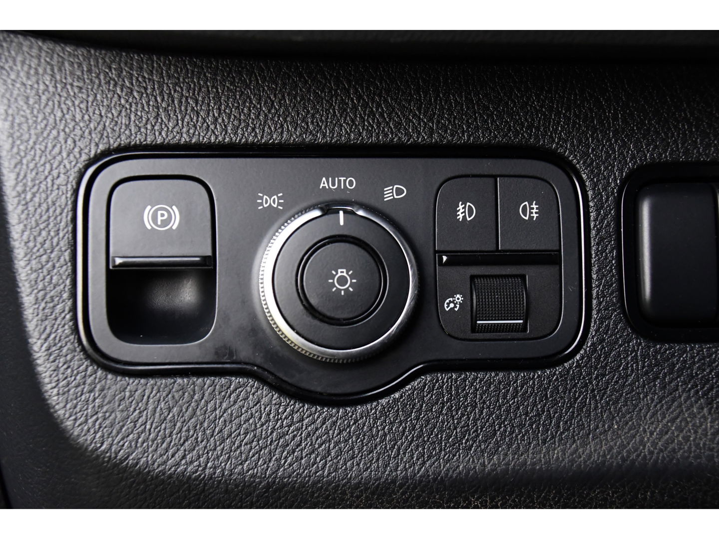 Mercedes-Benz Sprinter 315 1.9 CDI L2H2 FWD AMG Edition Adaptieve Cruise, 360 Camera, LED, Carplay, NAVI, Sensoren, Automaat, 150pk, Uniek!