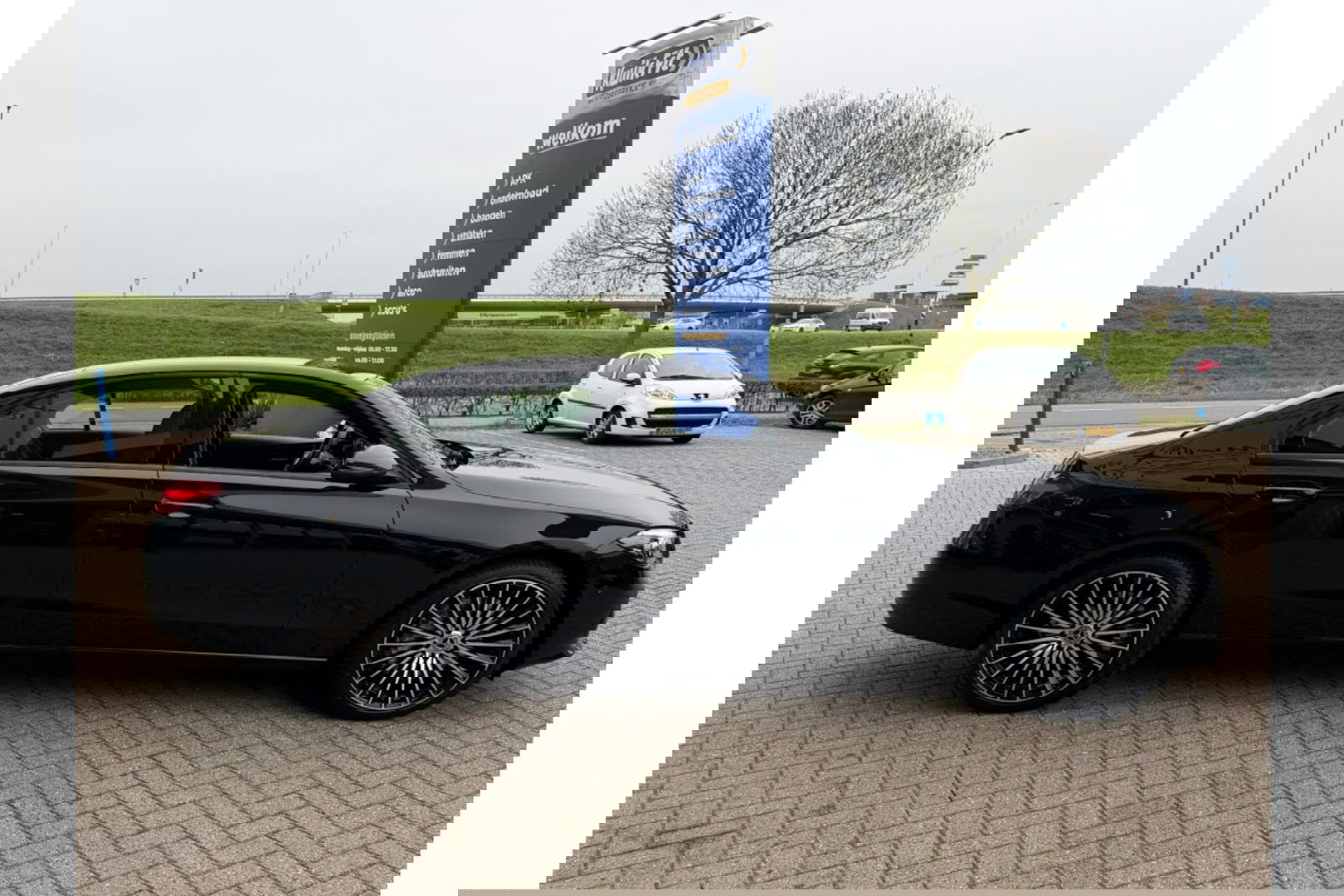 Mercedes-Benz C-Klasse 300 E LUX. LINE PHEV AUTOMAAT NAVI LMV PDC-CAMERA.