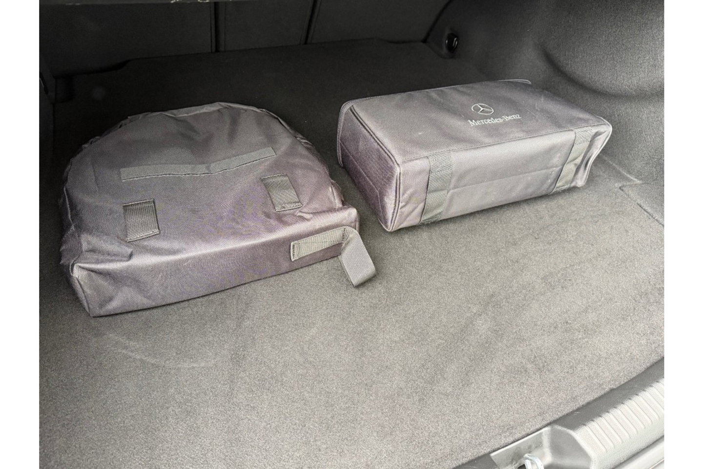 Mercedes-Benz C-Klasse 300 E LUX. LINE PHEV AUTOMAAT NAVI LMV PDC-CAMERA.