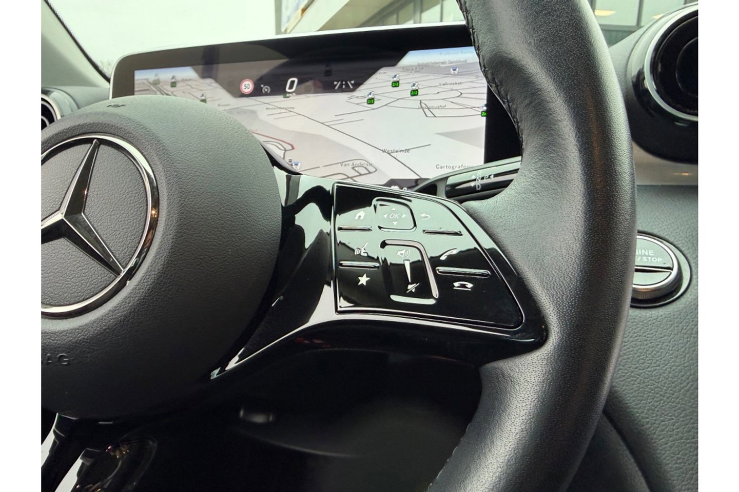 Mercedes-Benz C-Klasse 300 E LUX. LINE PHEV AUTOMAAT NAVI LMV PDC-CAMERA.