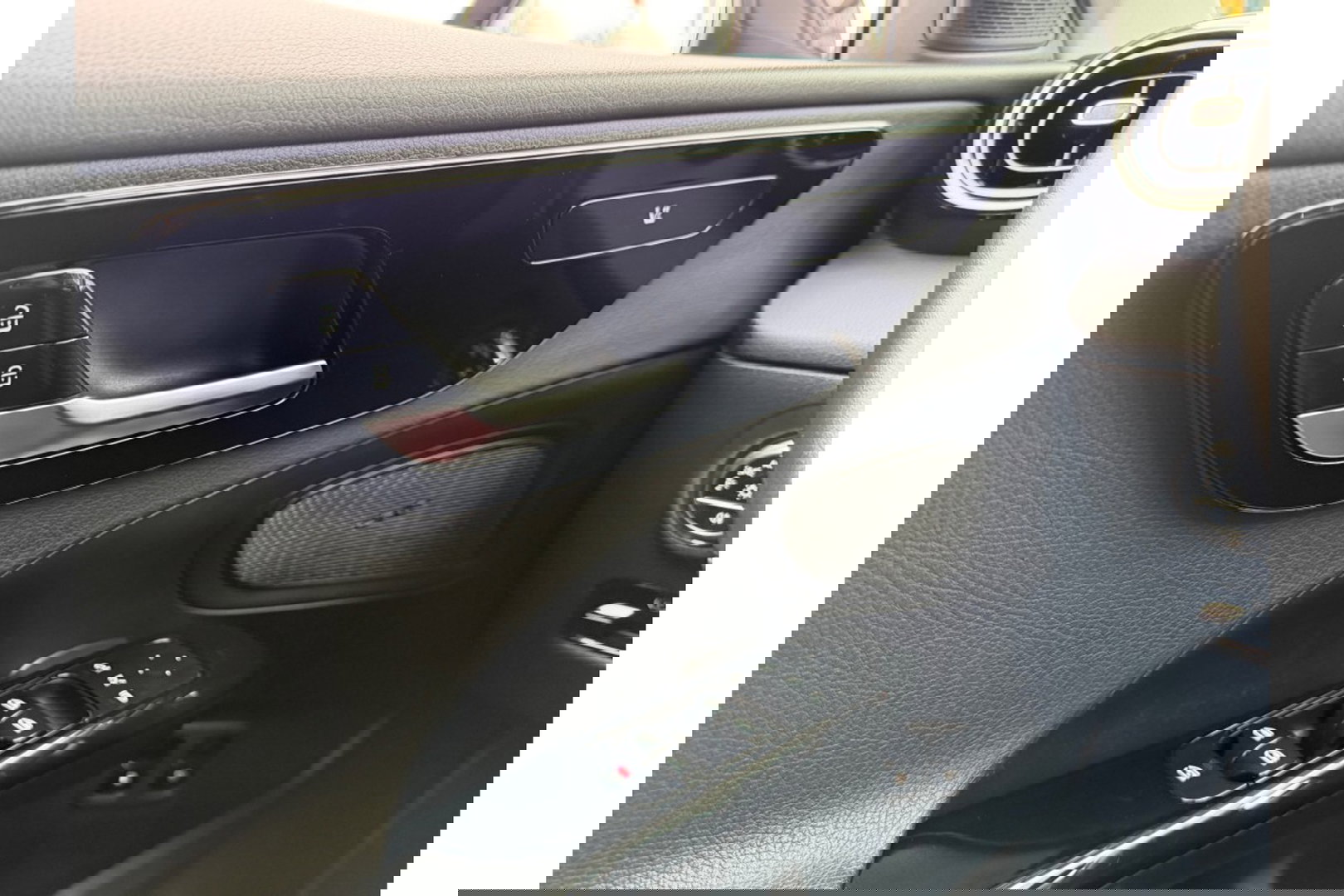 Mercedes-Benz C-Klasse 300 E LUX. LINE PHEV AUTOMAAT NAVI LMV PDC-CAMERA.