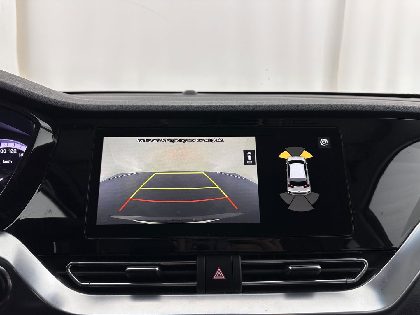 Kia Niro 1.6 GDi Hybrid DynamicPlusLine (INCL.BTW) Aut. *LEATHER | FULL-LED | ADAPTIVE-CRUISE | BLIND-SPOT | HEATED-COMFORTSEATS | CAMERA | KEYLESS | AMBIENT-LIGHT | NAVI-FULLMAP | 16''ALU | TOWBAR*