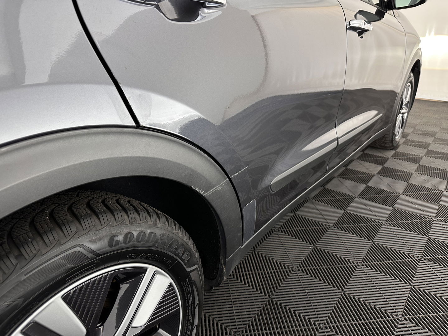 Kia Niro 1.6 GDi Hybrid DynamicPlusLine (INCL.BTW) Aut. *LEATHER | FULL-LED | ADAPTIVE-CRUISE | BLIND-SPOT | HEATED-COMFORTSEATS | CAMERA | KEYLESS | AMBIENT-LIGHT | NAVI-FULLMAP | 16''ALU | TOWBAR*