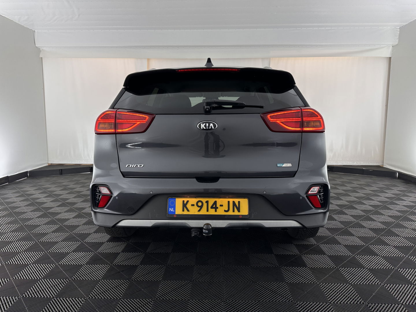 Kia Niro 1.6 GDi Hybrid DynamicPlusLine (INCL.BTW) Aut. *LEATHER | FULL-LED | ADAPTIVE-CRUISE | BLIND-SPOT | HEATED-COMFORTSEATS | CAMERA | KEYLESS | AMBIENT-LIGHT | NAVI-FULLMAP | 16''ALU | TOWBAR*