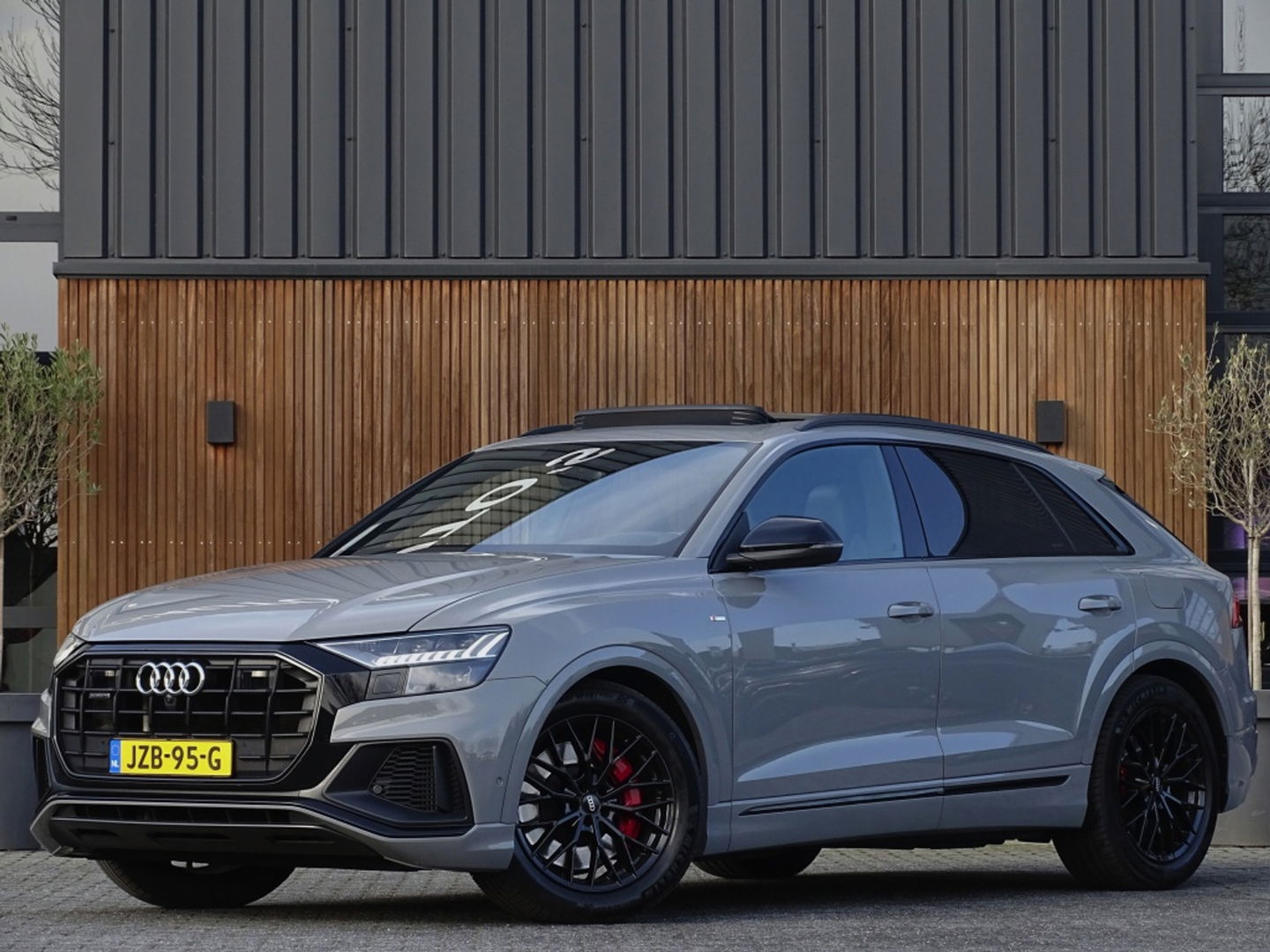Audi Q8 60 TFSIe 462PK Quattro / Audi Exclusive / Nardo grey / 360°