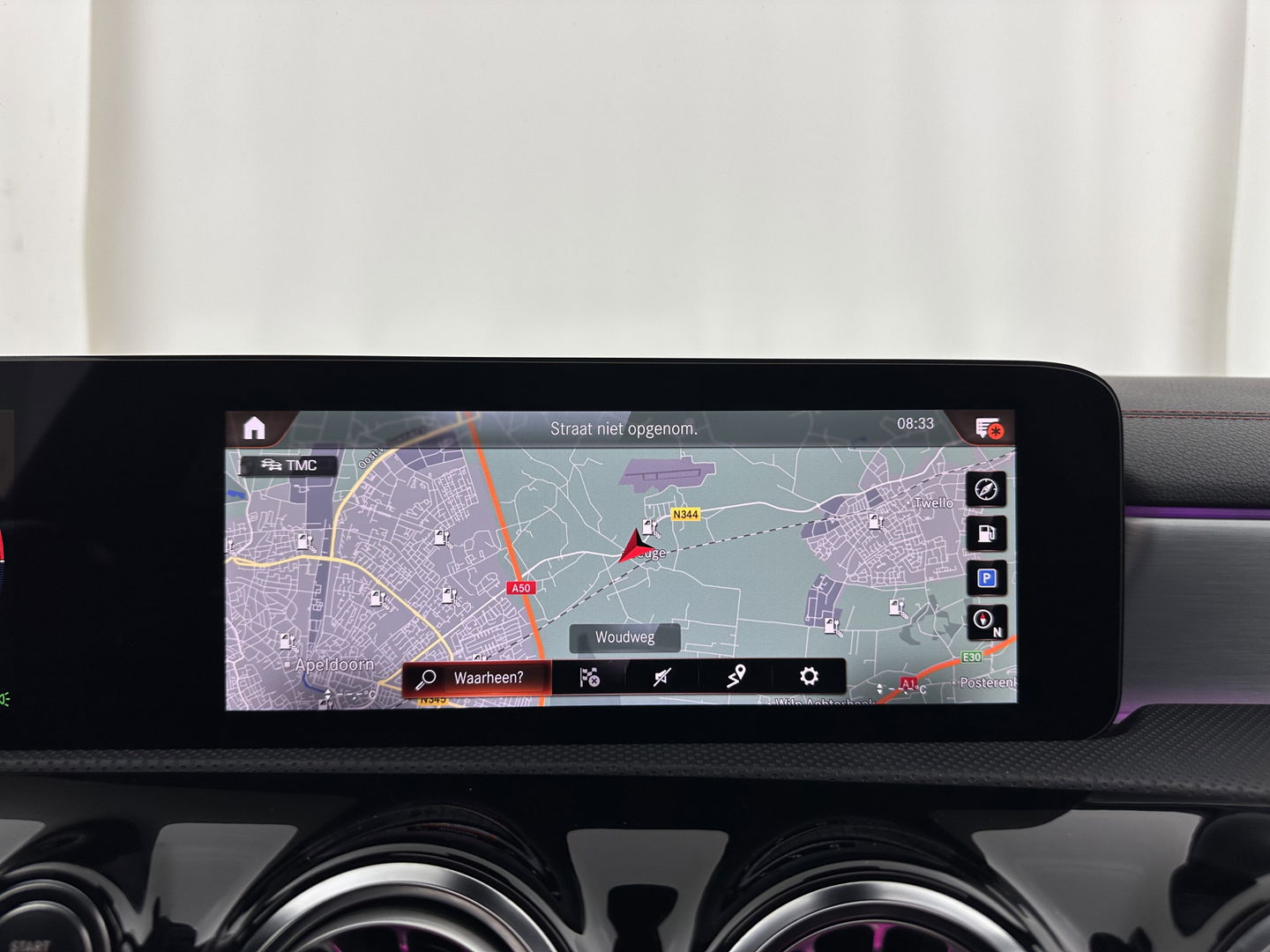 Mercedes-Benz CLA-Klasse 250 e AMG Line *PANO | WIDESCREEN-DIGI-COCKPIT | FULL-LED | AMBIENT-LIGHT | LEATHER-MICROFIBRE | CAMERA | M-BUX-NAVI | ECC | SHIFT-PADDLES | PDC | CRUISE | DAB | HEATED-SPORTSEATS | 18"ALU*