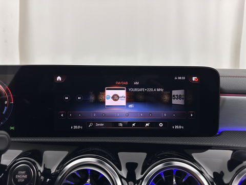 Mercedes-Benz CLA-Klasse 250 e AMG Line *PANO | WIDESCREEN-DIGI-COCKPIT | FULL-LED | AMBIENT-LIGHT | LEATHER-MICROFIBRE | CAMERA | M-BUX-NAVI | ECC | SHIFT-PADDLES | PDC | CRUISE | DAB | HEATED-SPORTSEATS | 18"ALU*