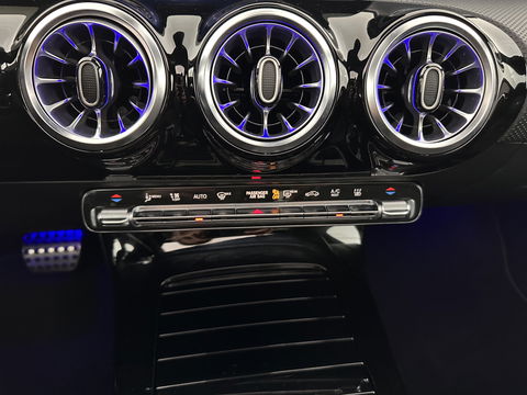 Mercedes-Benz CLA-Klasse 250 e AMG Line *PANO | WIDESCREEN-DIGI-COCKPIT | FULL-LED | AMBIENT-LIGHT | LEATHER-MICROFIBRE | CAMERA | M-BUX-NAVI | ECC | SHIFT-PADDLES | PDC | CRUISE | DAB | HEATED-SPORTSEATS | 18"ALU*