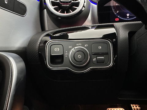 Mercedes-Benz CLA-Klasse 250 e AMG Line *PANO | WIDESCREEN-DIGI-COCKPIT | FULL-LED | AMBIENT-LIGHT | LEATHER-MICROFIBRE | CAMERA | M-BUX-NAVI | ECC | SHIFT-PADDLES | PDC | CRUISE | DAB | HEATED-SPORTSEATS | 18"ALU*