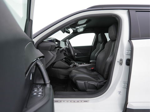 Peugeot e-2008 EV GT 50 kWh {SOH-91%} Aut. *DIGI-COCKPIT | FULL-LED | BLIS | KEYLESS | LEATHER-FABRIC | CAMERA | CARPLAY | CCS-FASTLOADER | DAB+ | NAVI-FULLMAP | ECC | PDC | SPORT-SEATS | AMBIENT-LIGHT | PRIVACY-GLASS | 17''ALU*