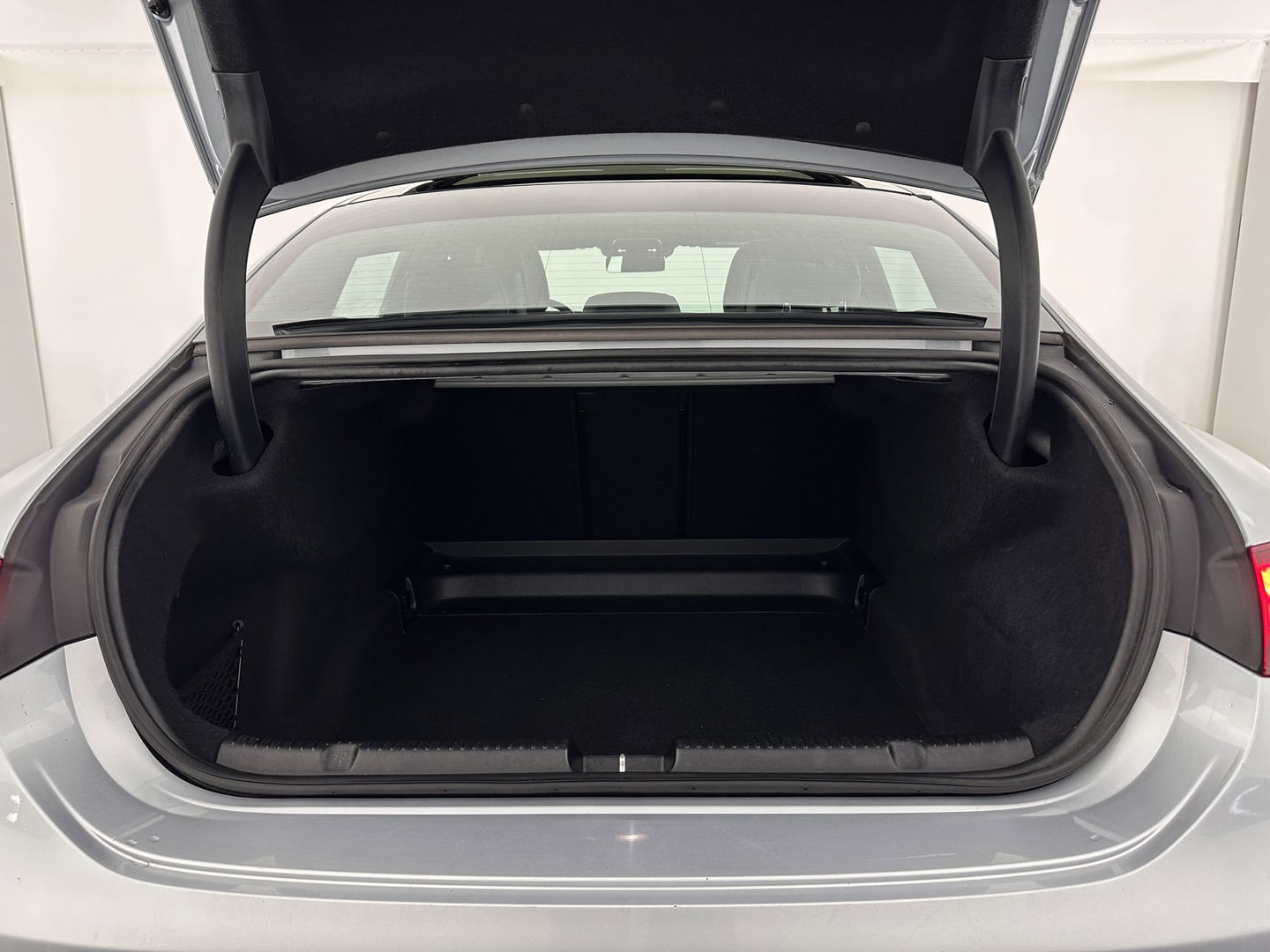 Mercedes-Benz EQE 300 Luxury Line 89 kWh [ 3-Fase-22kW ] {SOH-94%} (INCL-BTW) Aut. *PANO | FULL-LED | CRUISE | MEMORY-PACK | TOPVIEW | WIDESCREEN | BURMESTER | NAVI-FULLMAP | DAB | COMFORT-SEATS | ECC | SHIFTPADDLES | CAMERA | PDC | PRIVACYGLASS | ...