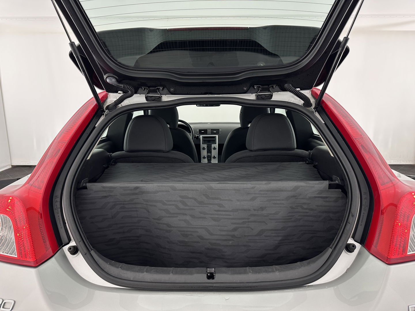 Volvo C30 1.6 D2 Kinetic *AIRCO | CRUISE | COMFORT-SEATS | 16''ALU*