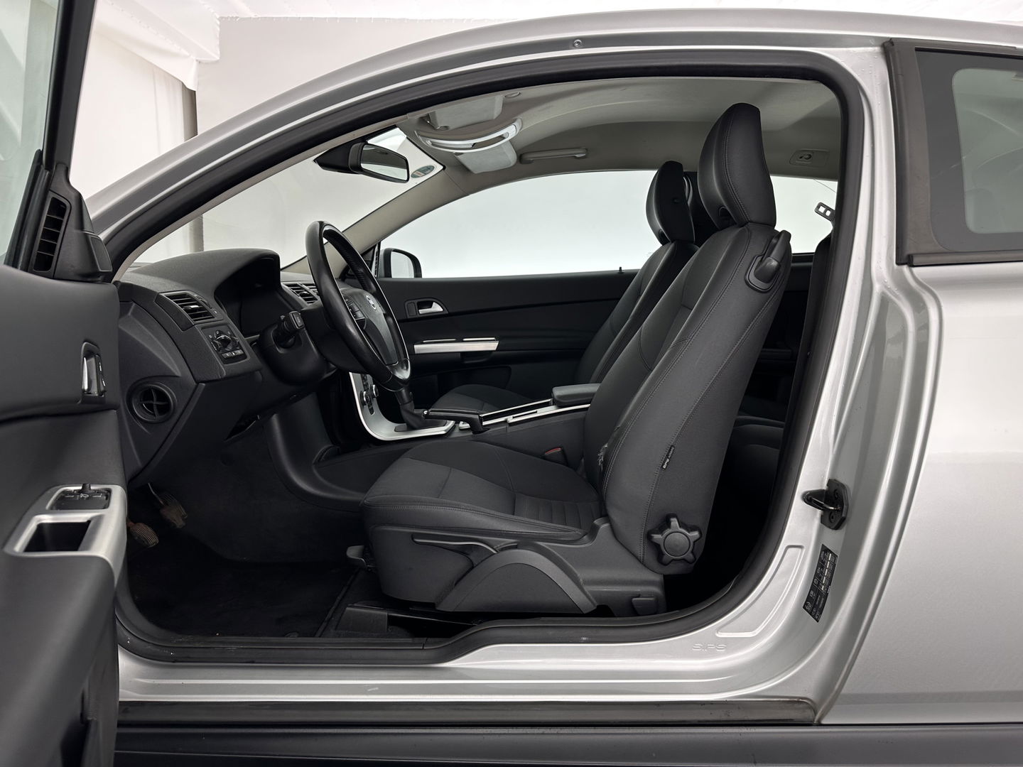 Volvo C30 1.6 D2 Kinetic *AIRCO | CRUISE | COMFORT-SEATS | 16''ALU*